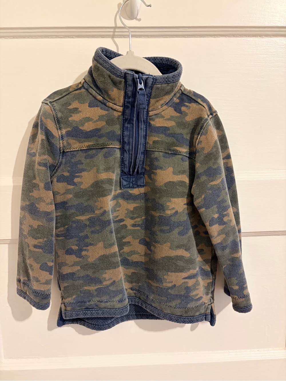 Fat Face Kids Camo Quarter-Zip Airlie Pullover in Brown and Green